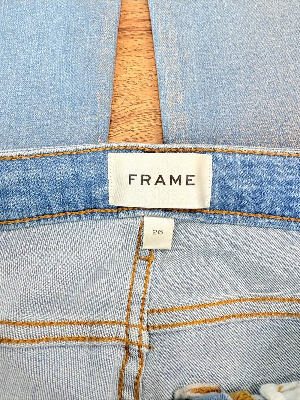 FRAME Le Crop Mini Boot Jeans Women’s Size 26 Light Wash Gold Hologram Metallic - Picture 10 of 13